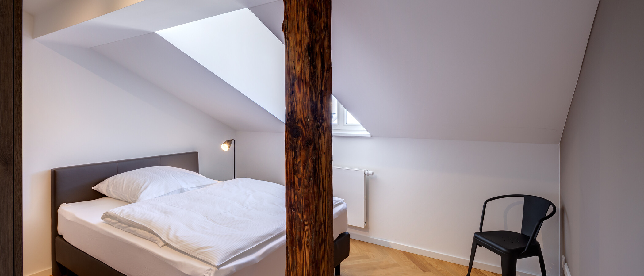 Podkrovní byt München Glockenbachviertel 01 2. ložnice 12963