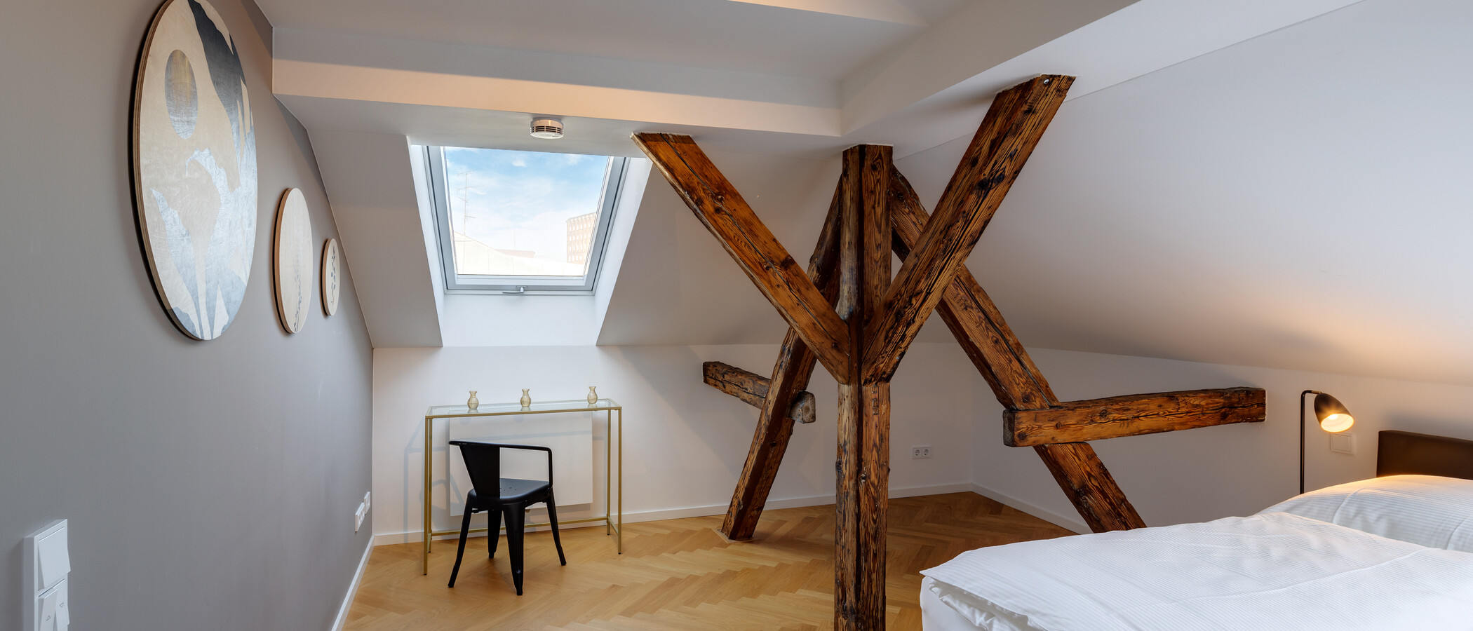 Podkrovní byt München Glockenbachviertel 03 1. ložnice 12963