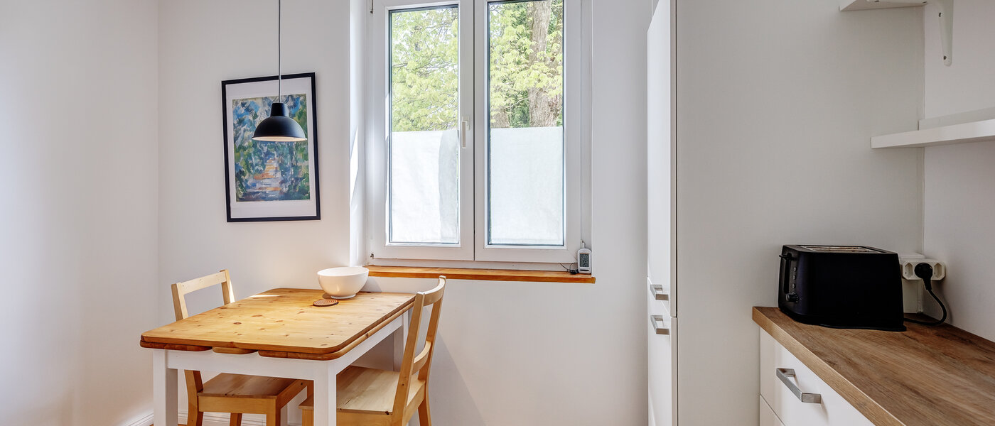 Апартамент с градина Germering 02 Кухня 13004