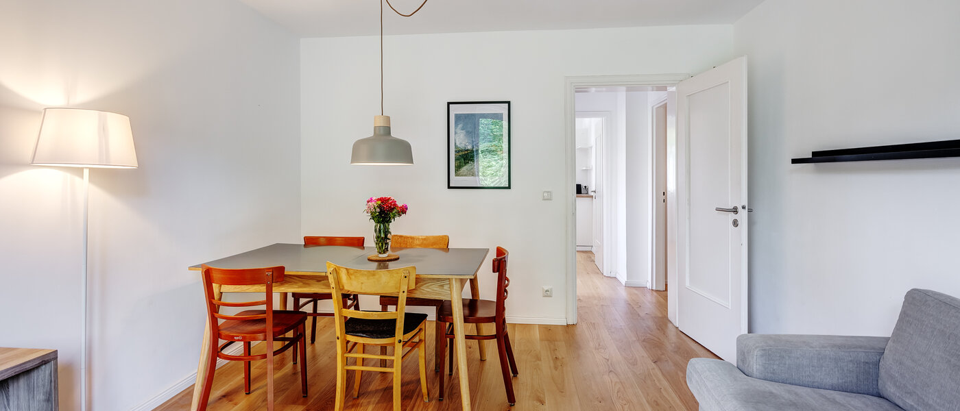 Апартамент с градина Germering 03 Дневна зона 13004