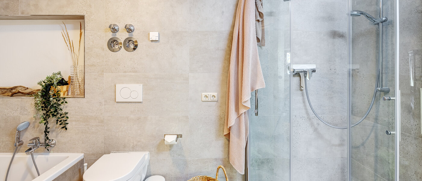 Lapos Tuntenhausen 03 Fürdőszoba 13021