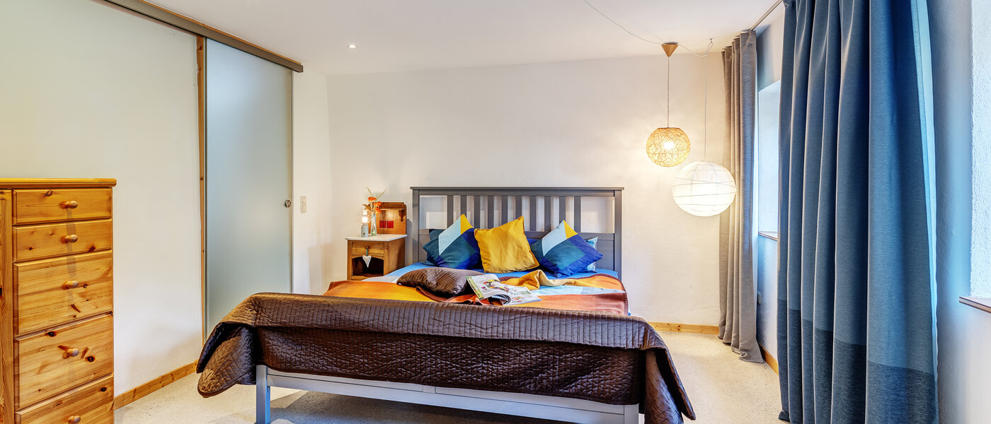 Lapos Tuntenhausen 01 Hálószoba 13021