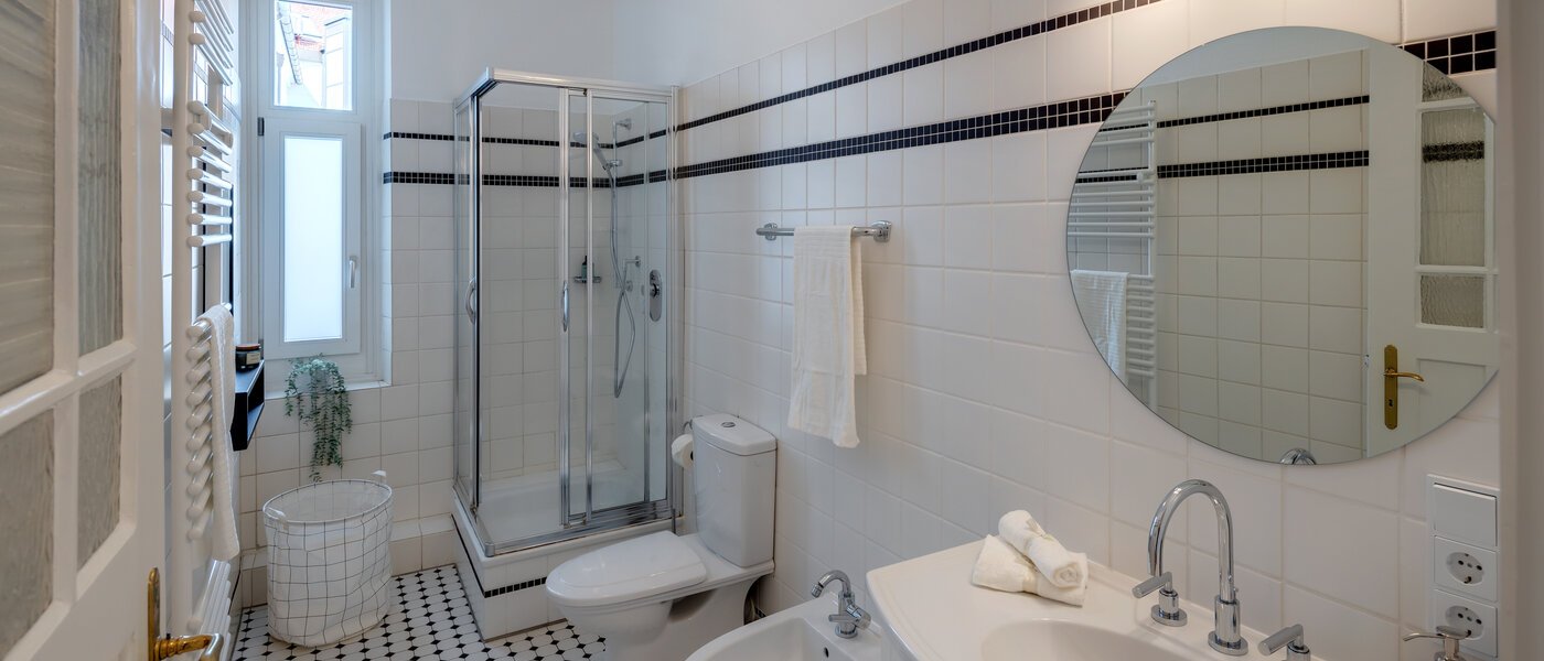 Flad München Lehel 01 1. badeværelse 13035