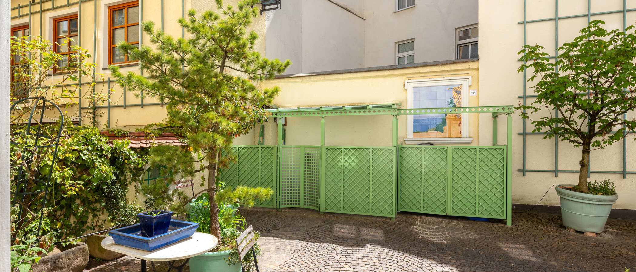 Ploché München Lehel 01 Vnitřní nádvoří 1304