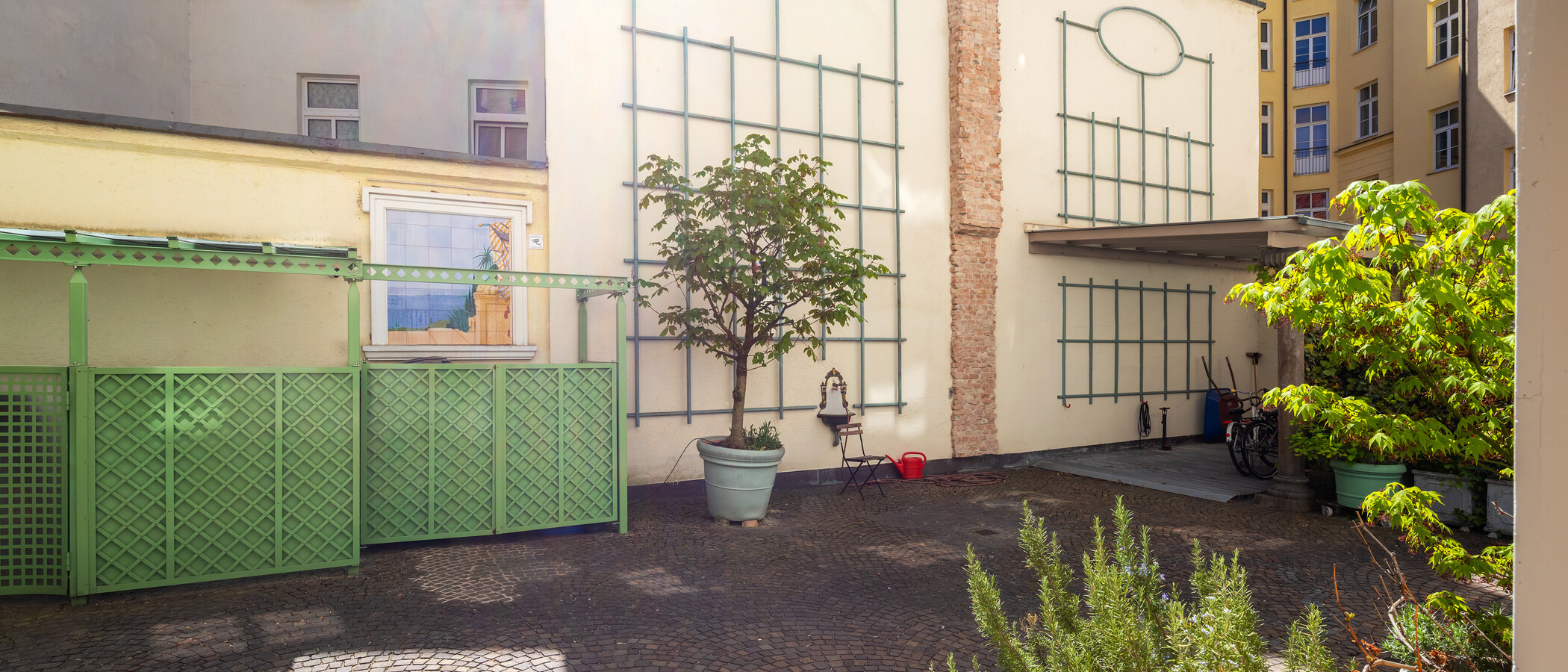 Ploché München Lehel 02 Vnitřní nádvoří 1304