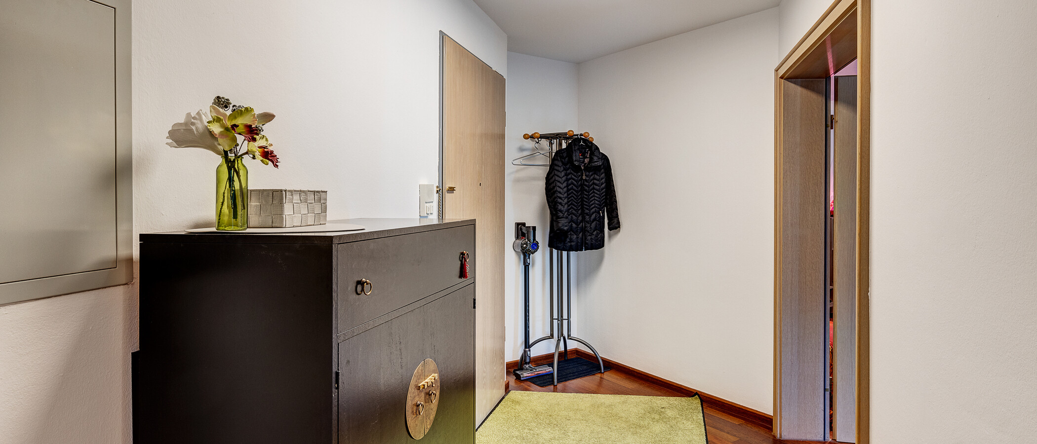 Flat München Schwabing-Nord (zw. Belgrad- & Leopoldstraße) 01 Korridor/gang 13047