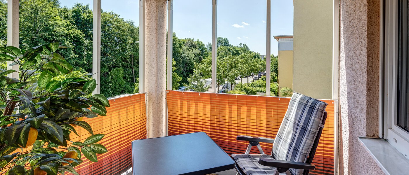 Flad München Neuperlach 01 Loggia 13048