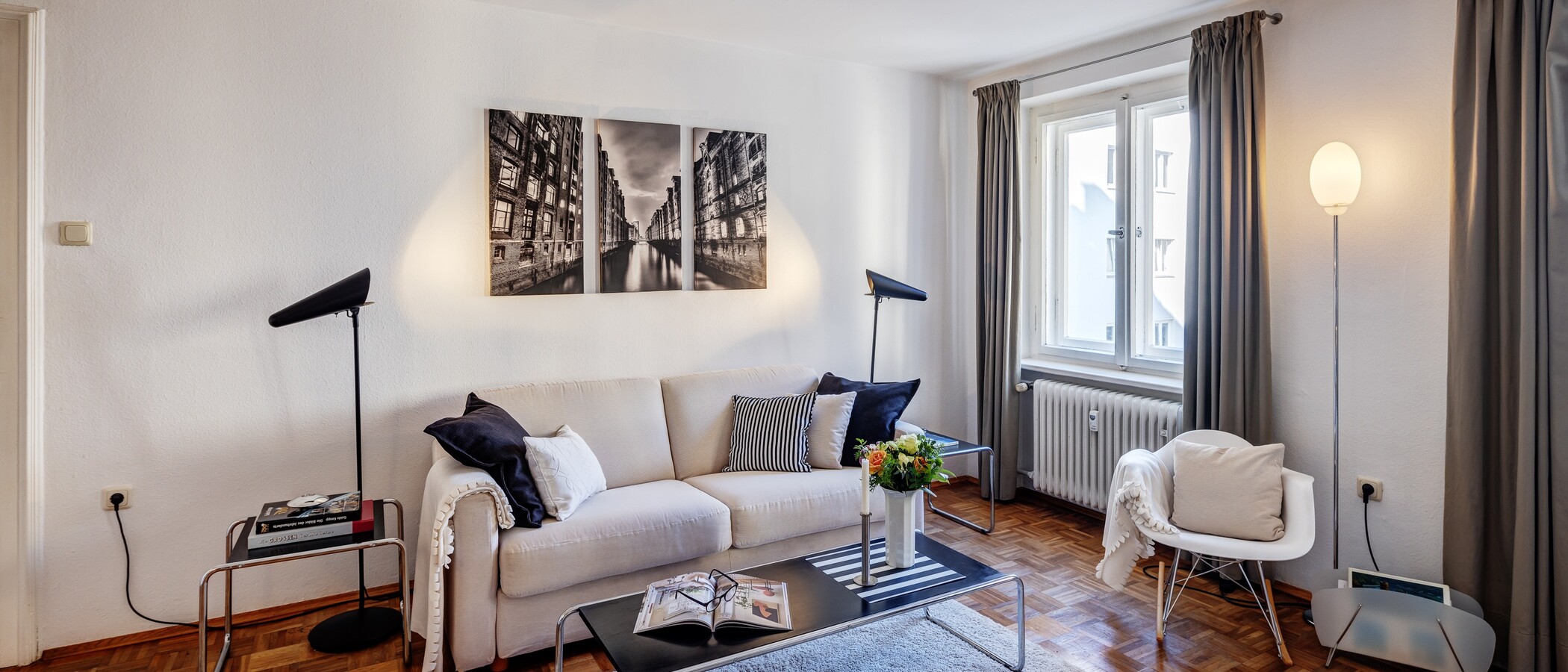 Ravna stran München Schwabing-West (rund um den Hohenzollernplatz) 01 Dnevna soba 1309