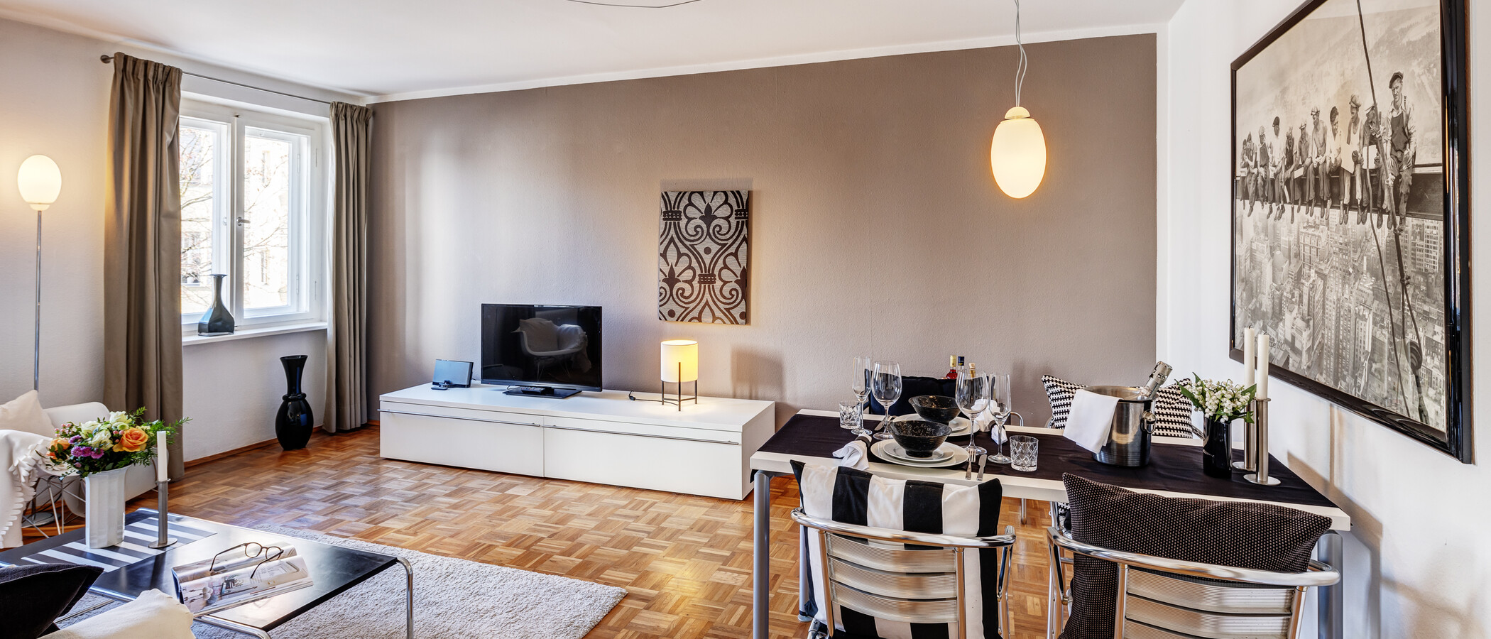 Ravna stran München Schwabing-West (rund um den Hohenzollernplatz) 02 Dnevna soba 1309