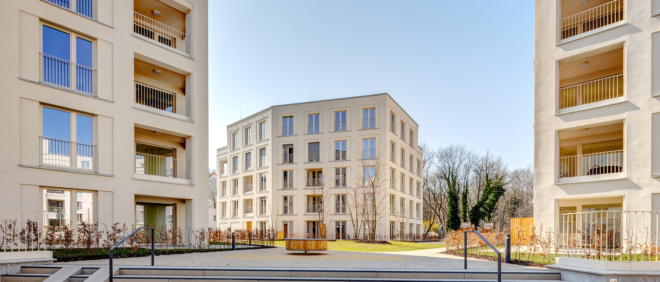 Płaski München Giesing 01 Wewnętrzny dziedziniec 13094