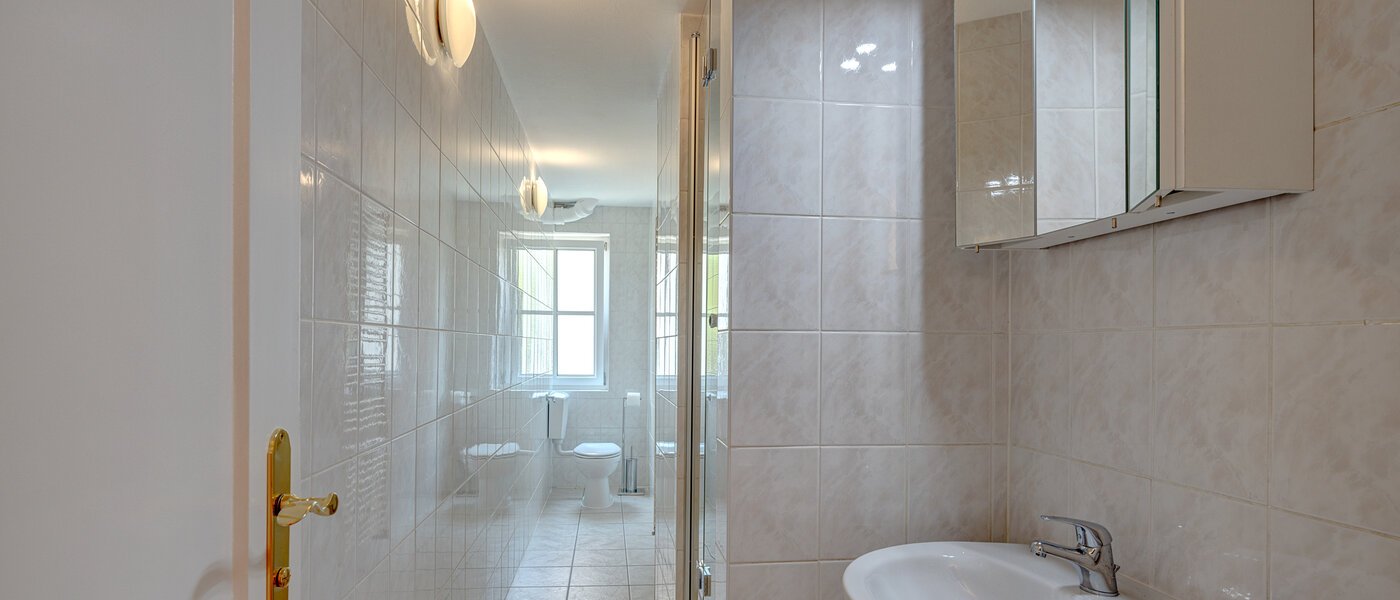 Плосък München Neuhausen 03 Баня 13100