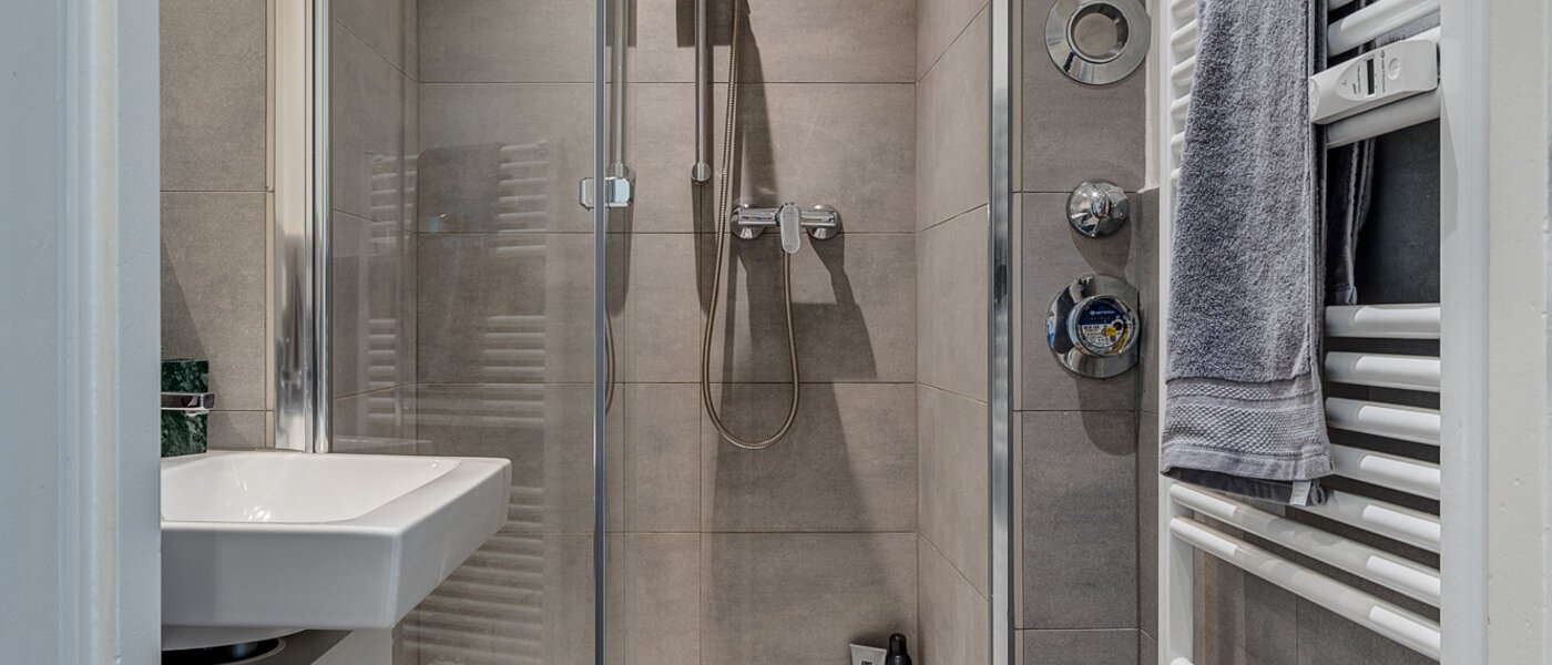 Lapos München Laim 02 Fürdőszoba 13103