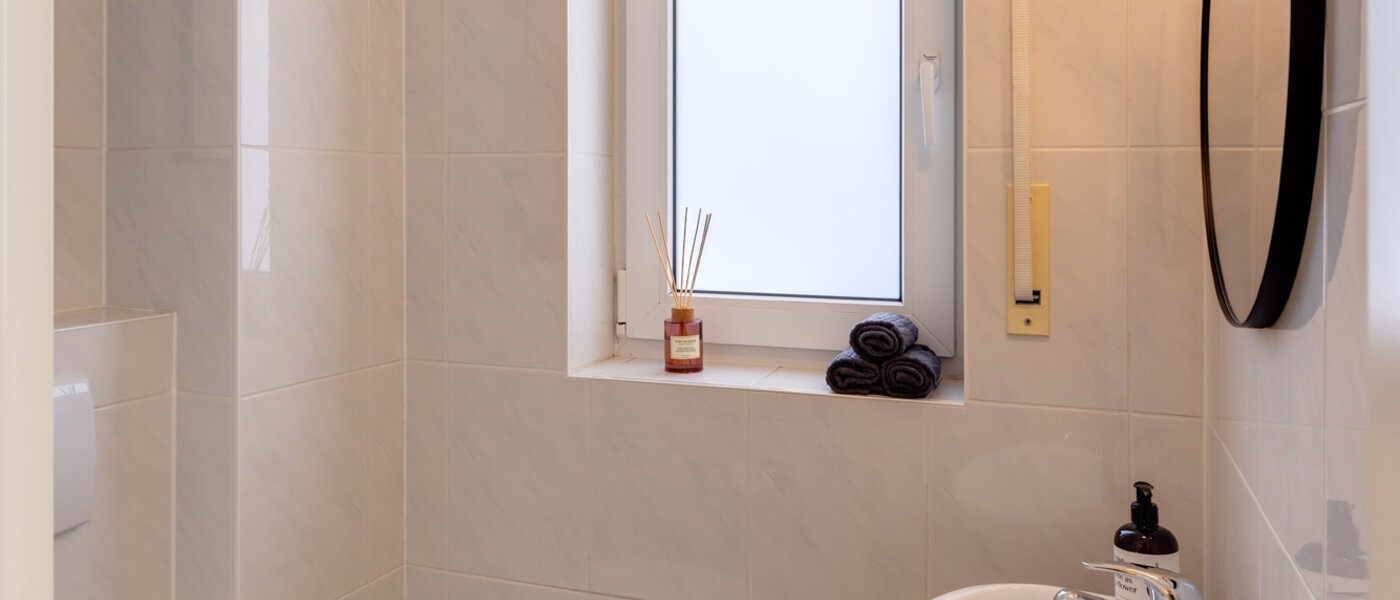 Maisonette lakás München Trudering 01 Vendég WC 13109