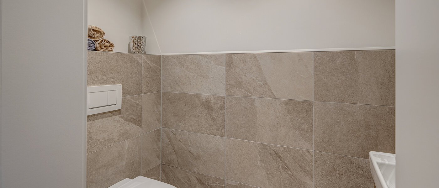 Maisonette lakás München Neuhausen 01 Vendég WC 13127