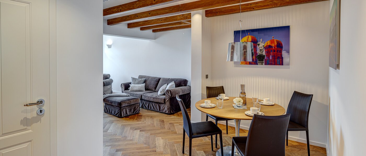 Maisonette lakás München Neuhausen 01 Nappali 13127