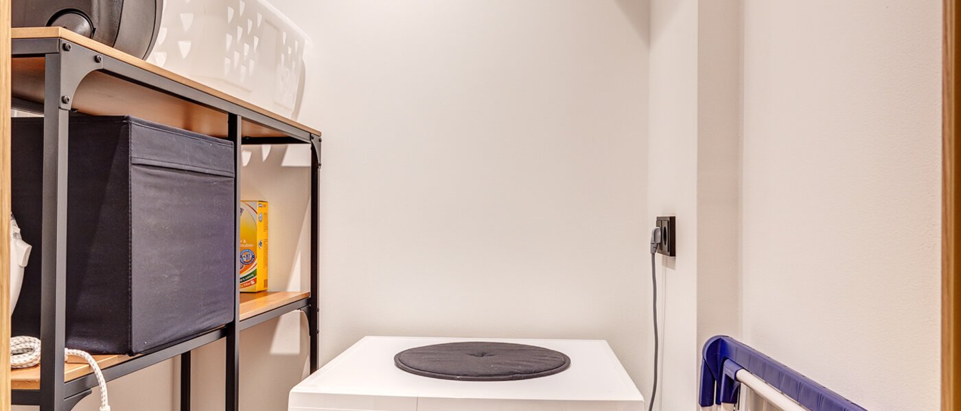 Плоский München Schwanthalerhöhe 01 Комора 13142