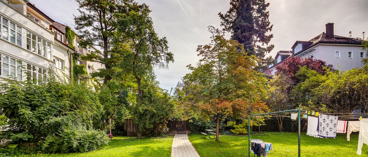 Ploché München Schwabing (links der Leopoldstraße) 01 Vnitřní nádvoří 13164