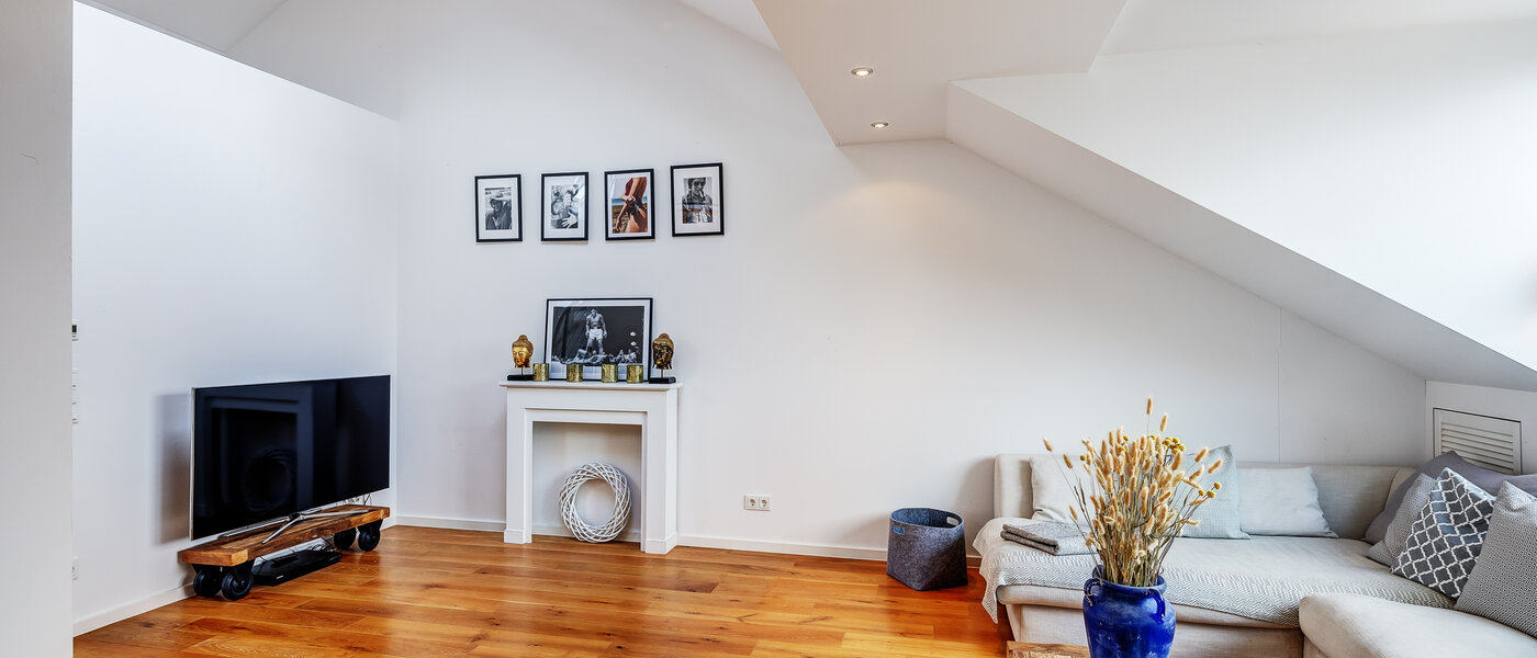 Maisonette lägenhet med galleri München Maxvorstadt - Museumsviertel 01 Vardagsrum 13166