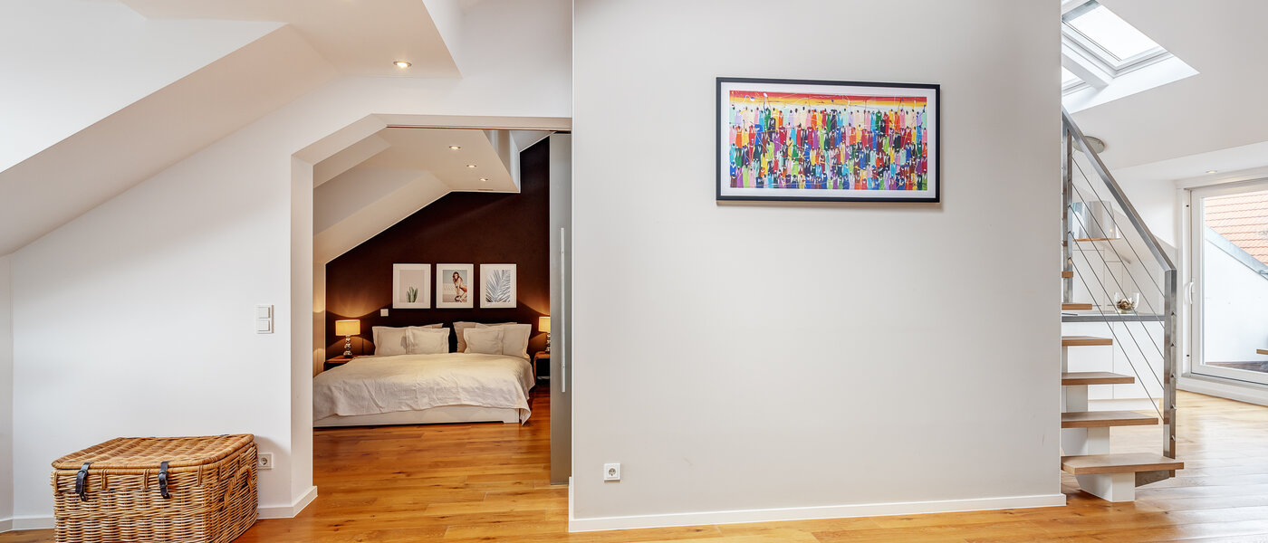 Maisonette lägenhet med galleri München Maxvorstadt - Museumsviertel 03 Vardagsrum 13166