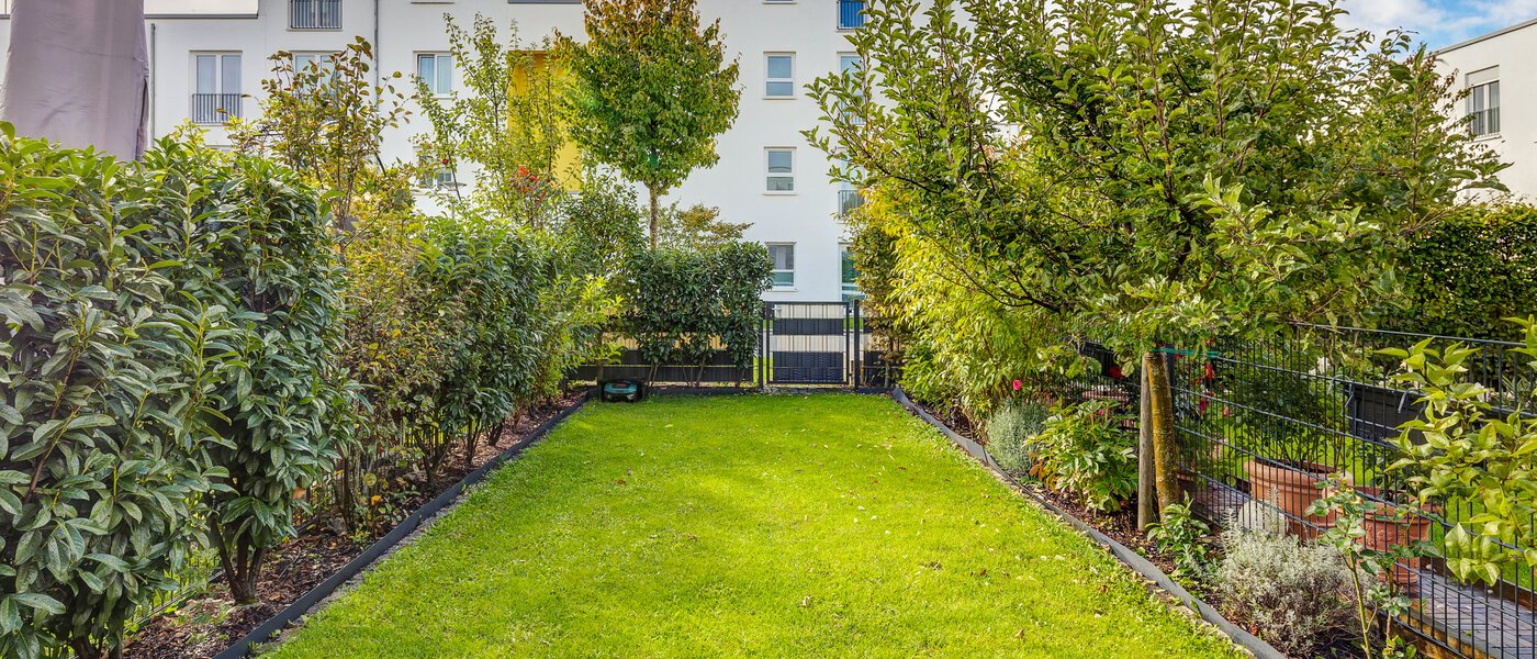 계단식 센터 하우스 München Altperlach 01 정원 13172