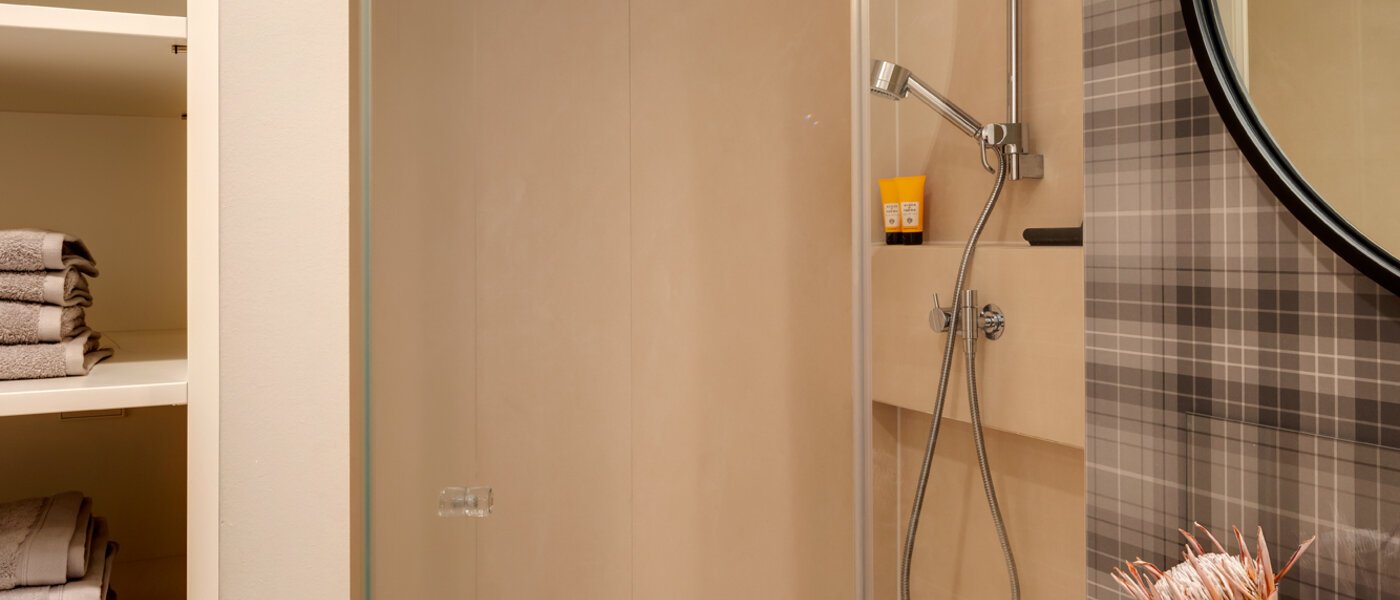 Flat München Maxvorstadt - Westen 02 Baderom 13240