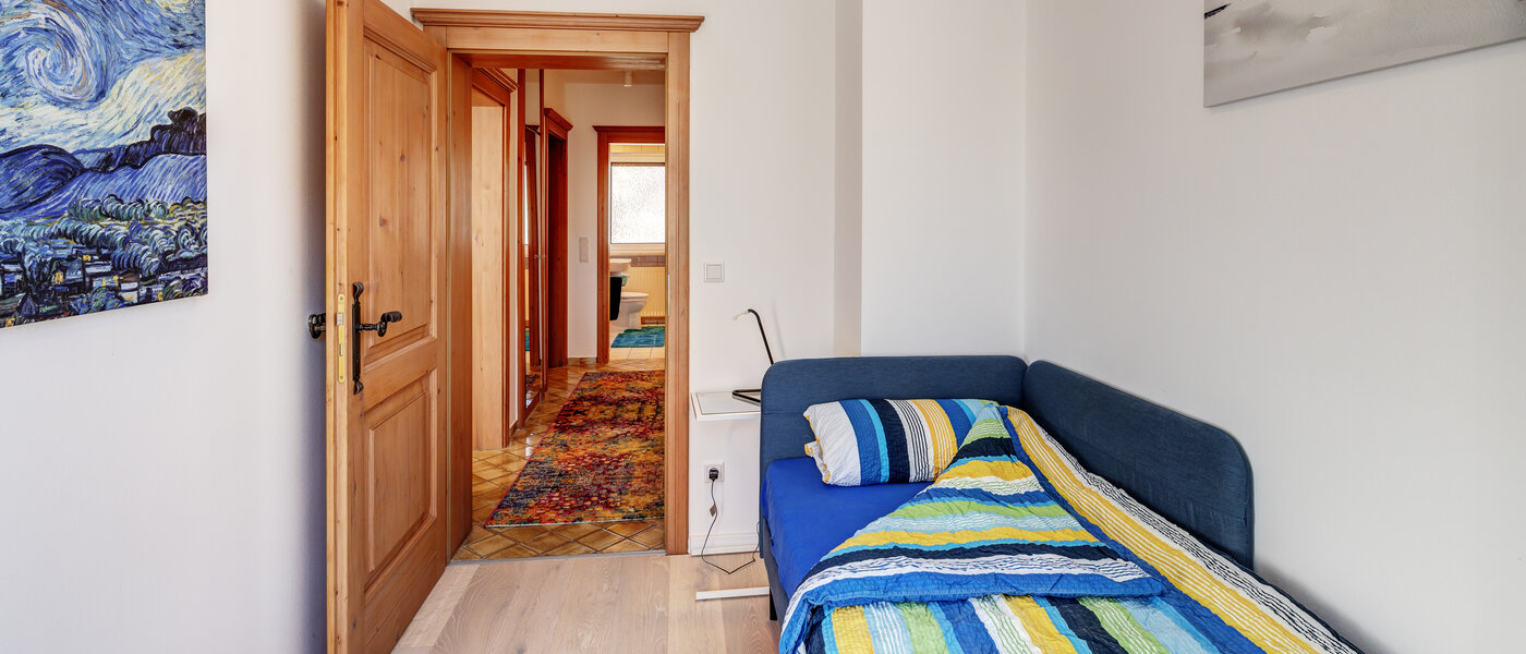 Középső sorház München Obersendling 02 3. hálószoba 13312