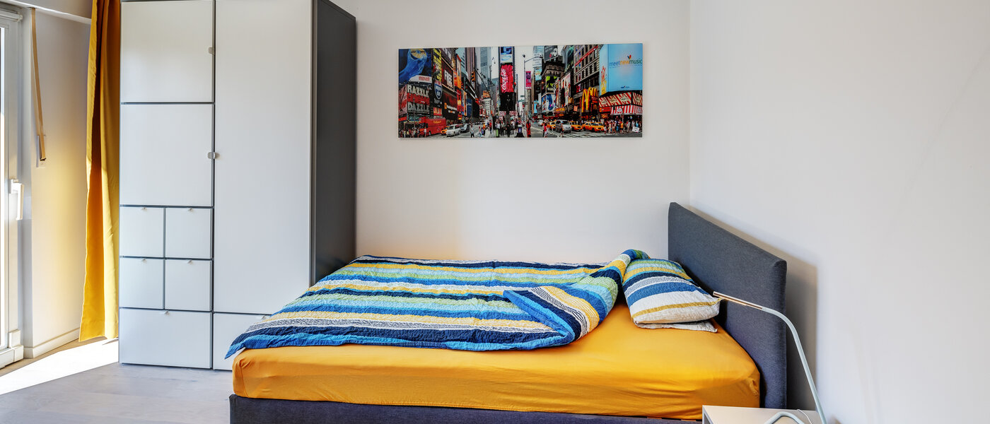 Középső sorház München Obersendling 01 2. hálószoba 13312