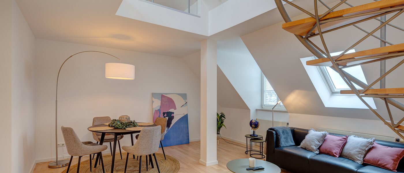 Maisonette-gallerileilighet München Maxvorstadt 01 Stue og oppholdsrom 13317