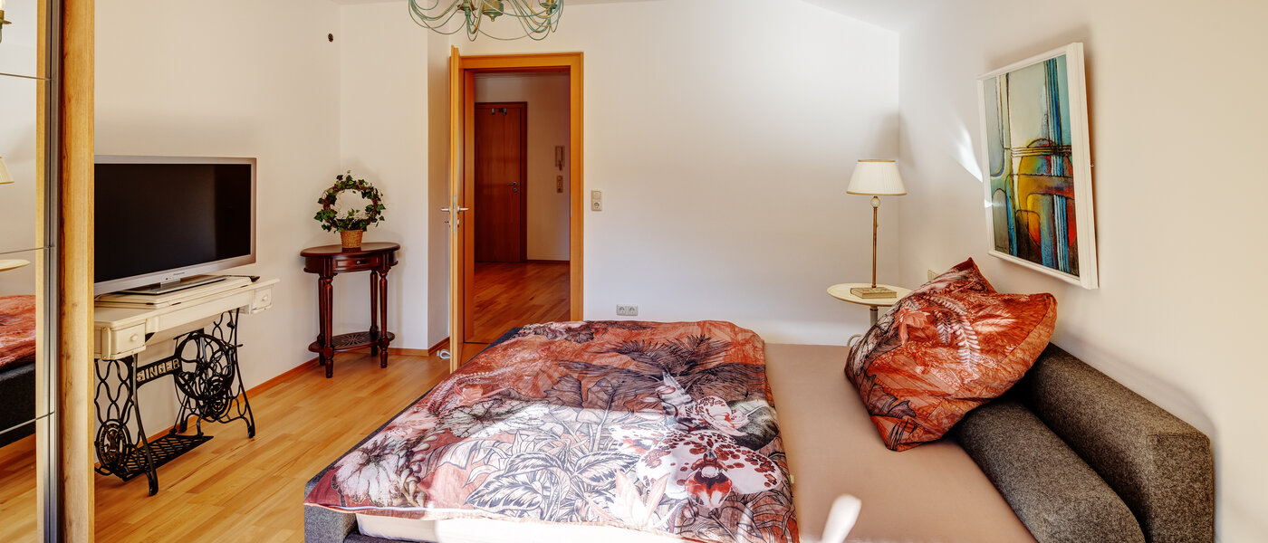 Самостоятелна къща Rottach-Egern 03 Първа спалня 13349