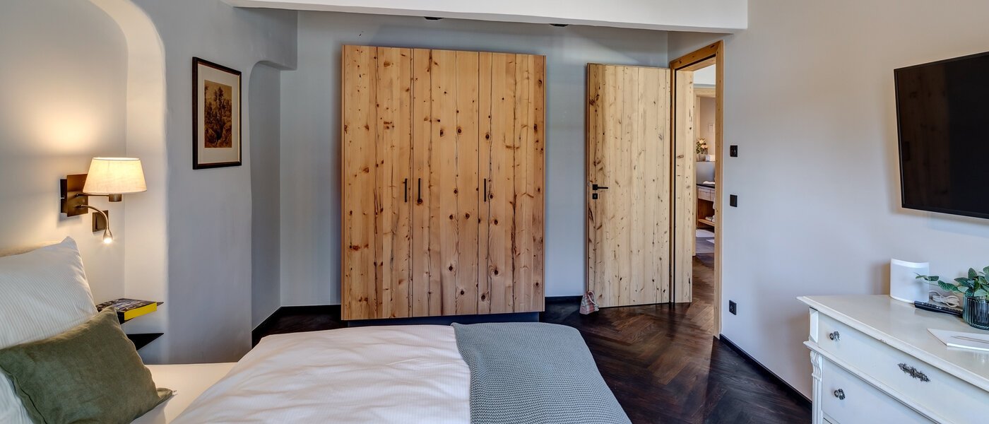 Ravna stran Waakirchen 03 1. spalnica 13353