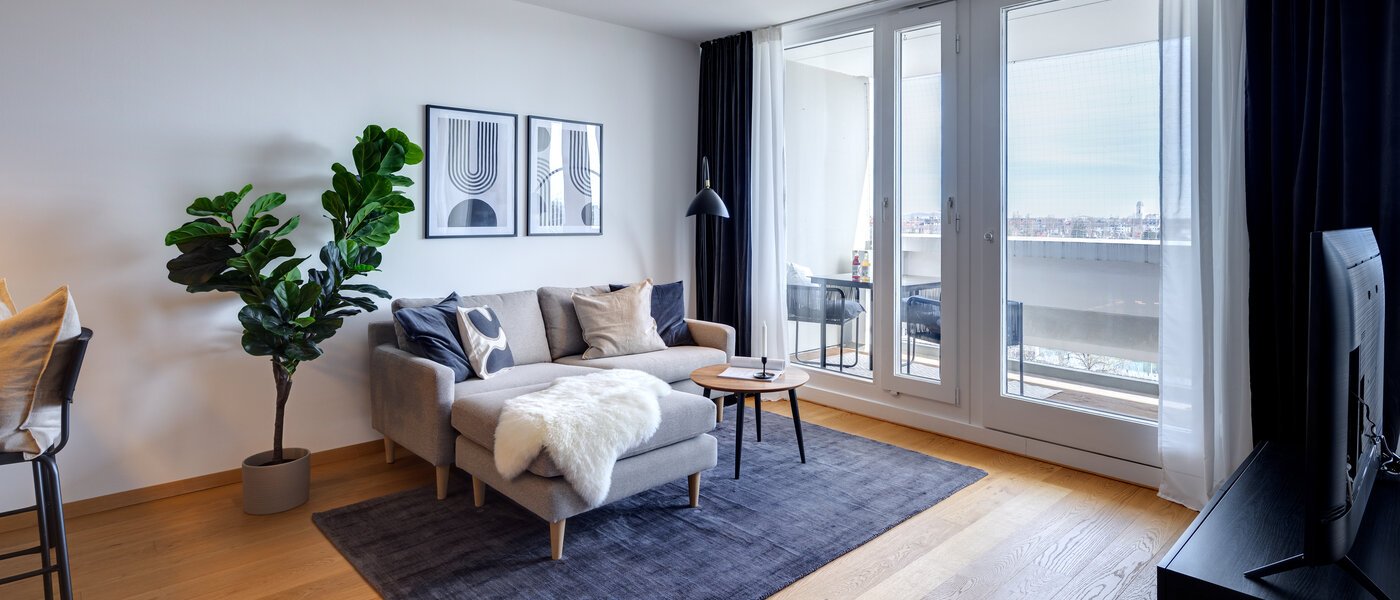 Ravna stran München Olympiadorf 05 Dnevni prostor 13379