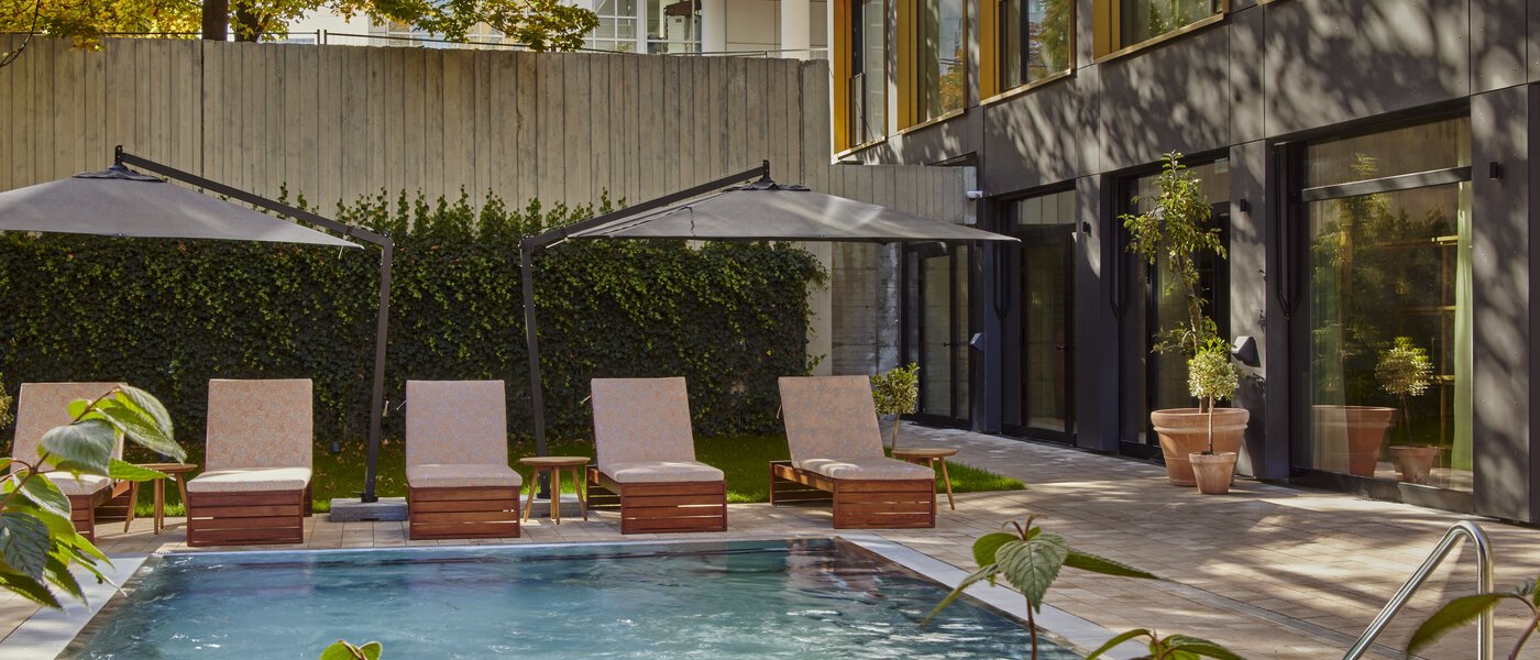 Flad München Obersendling 01 Pool 13397