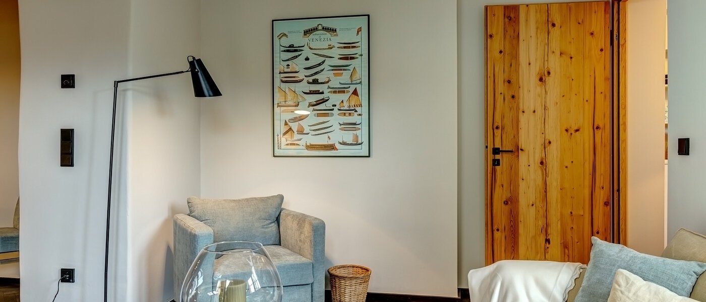 Ravna stran Waakirchen 06 Dnevni prostor 13412