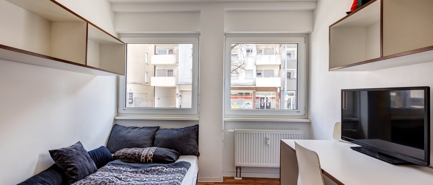 Ploché München Milbertshofen 02 Obývací prostor 13431