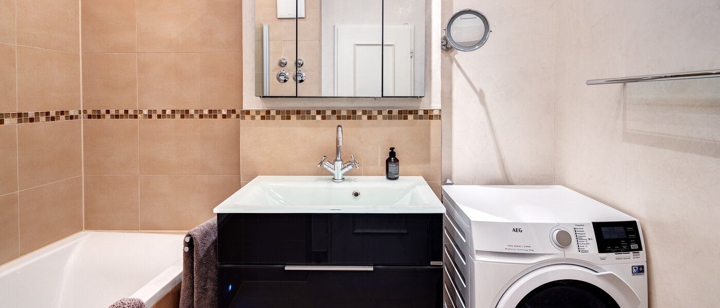 Ploché München Altstadt 02 Koupelna 13437