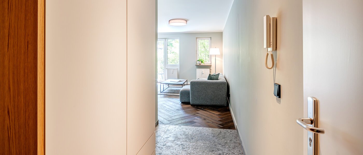 Plat München Ramersdorf 03 Gang/hal 13451