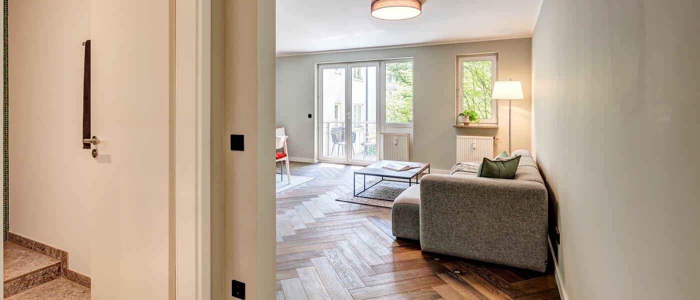 Plat München Ramersdorf 04 Gang/hal 13451