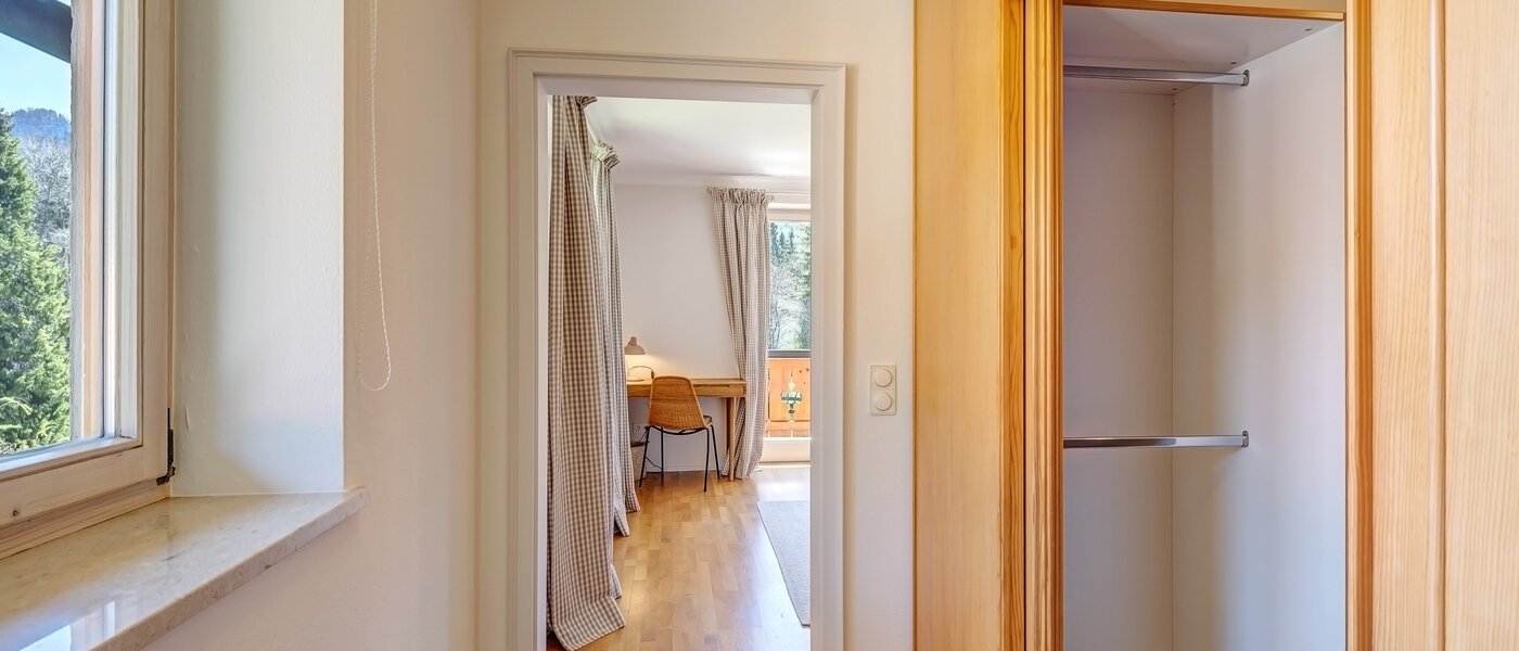 Flad Schliersee 03 Walk-in-garderobe 13469