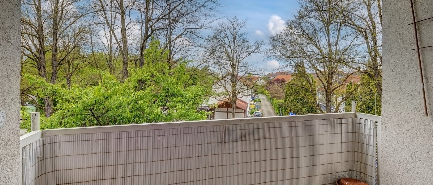 Flad Poing 02 Balkon 13482