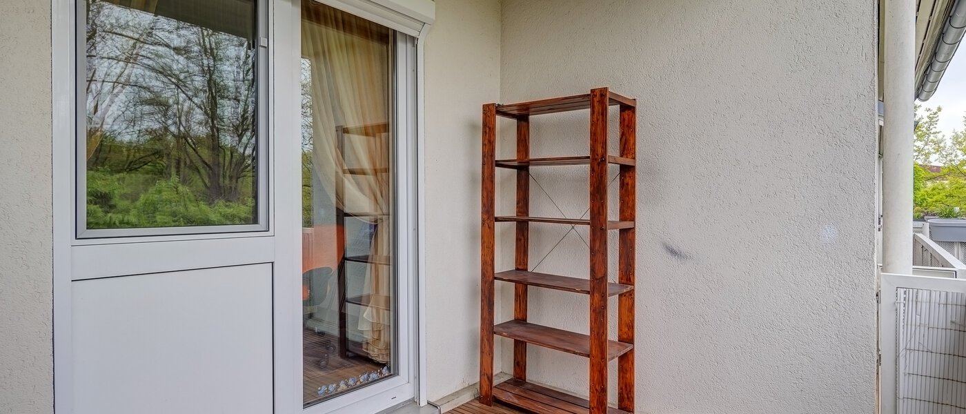 Flad Poing 03 Balkon 13482