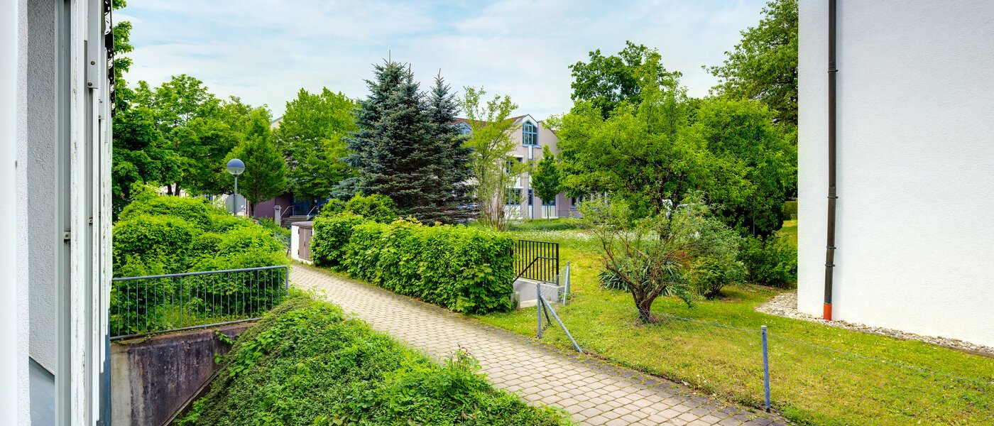 Lapos Grasbrunn 01 A  megtekintése 13491