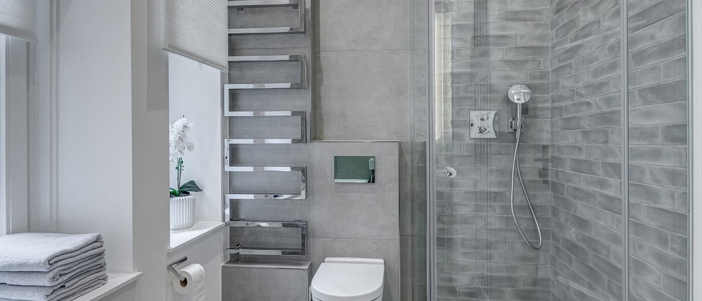 Ploché München Isarvorstadt 02 Kúpeľňa 13525