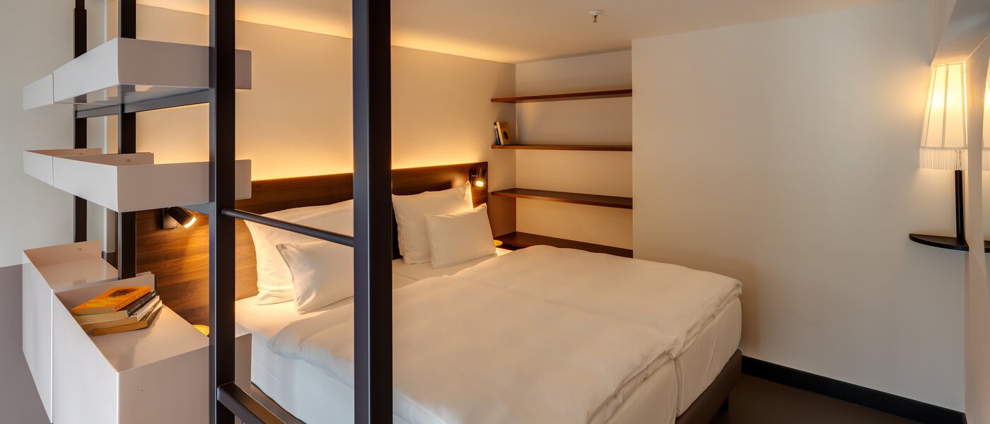 Apartamento maisonette München Neuperlach 02 Área de dormir 13534