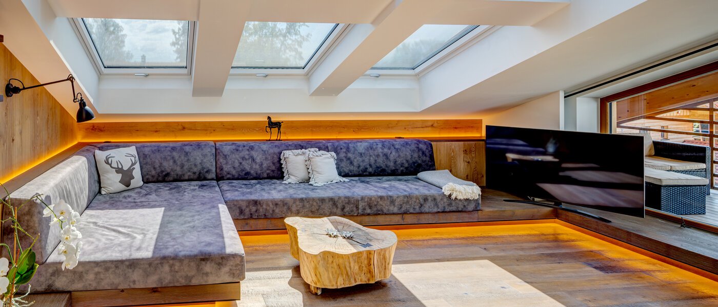 Vindsvåning Holzkirchen 03 Vardagsrum 13582