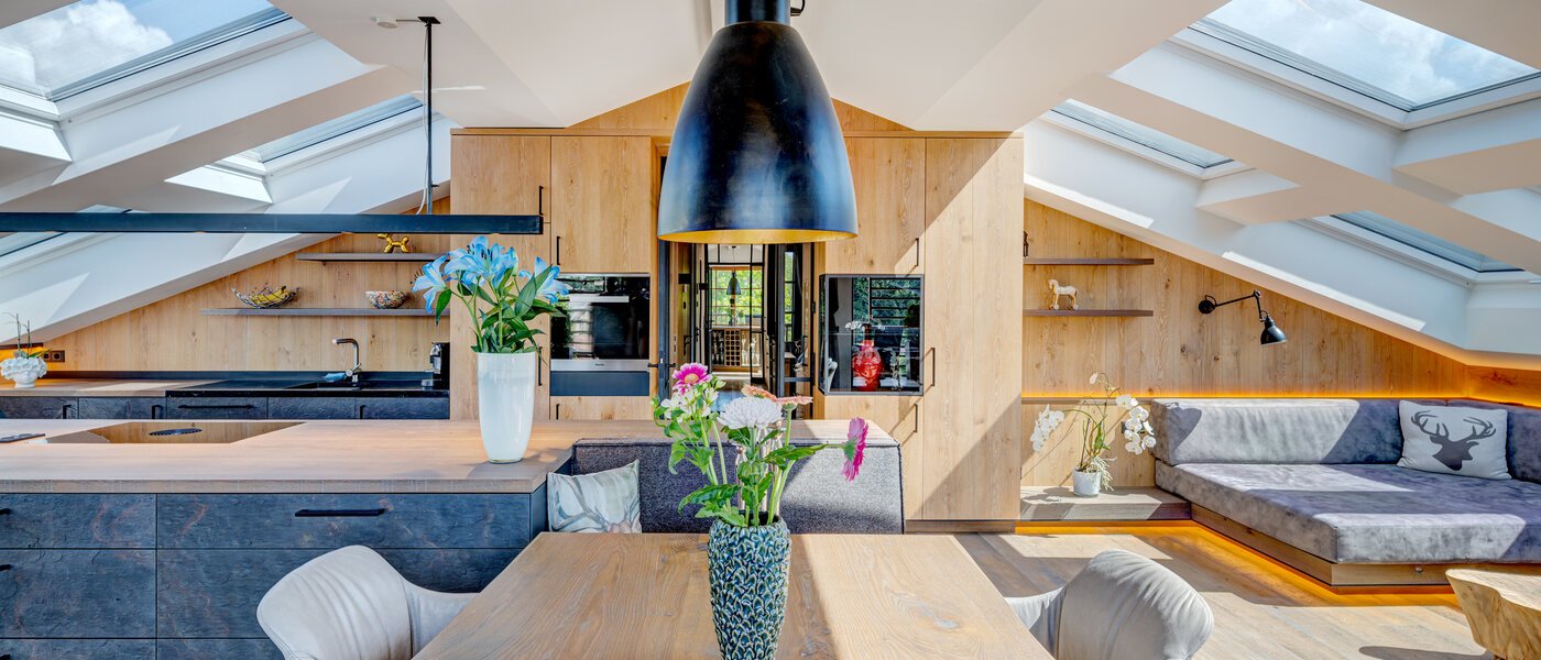 Vindsvåning Holzkirchen 04 Vardagsrum 13582