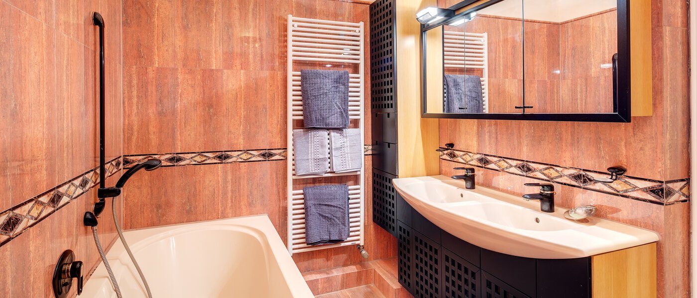 Ploché München Bogenhausen 01 Kúpeľňa 13612