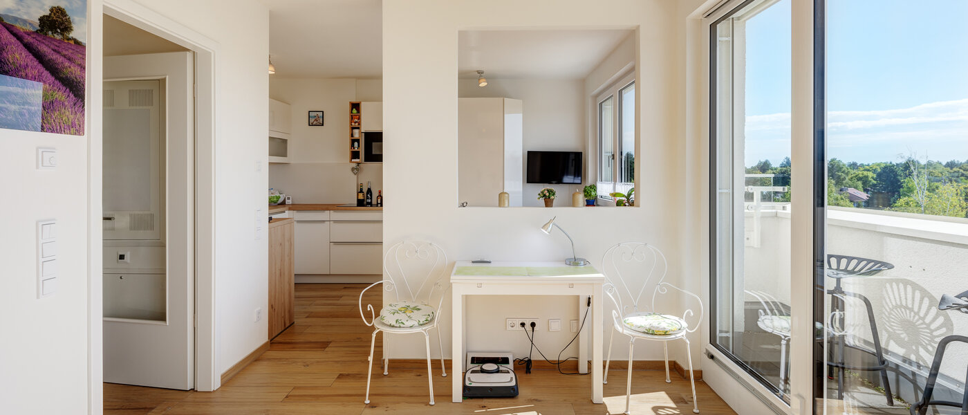 Ravna stran München Neuperlach 04 Dnevni prostor 13623