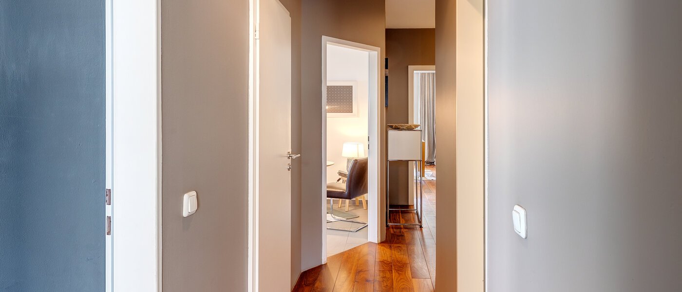 Düz München Altbogenhausen 03 Koridor/koridor geçidi 13633