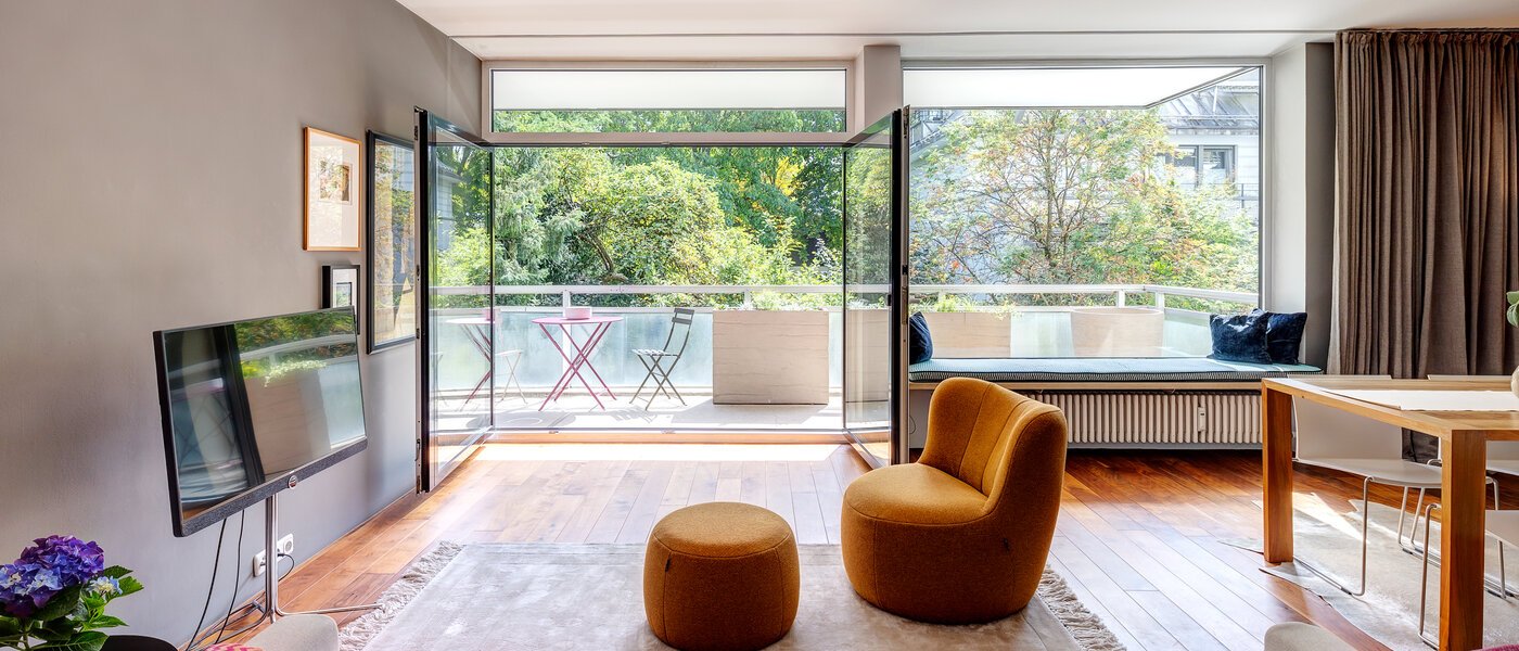 Düz München Altbogenhausen 02 Oturma odası 13633