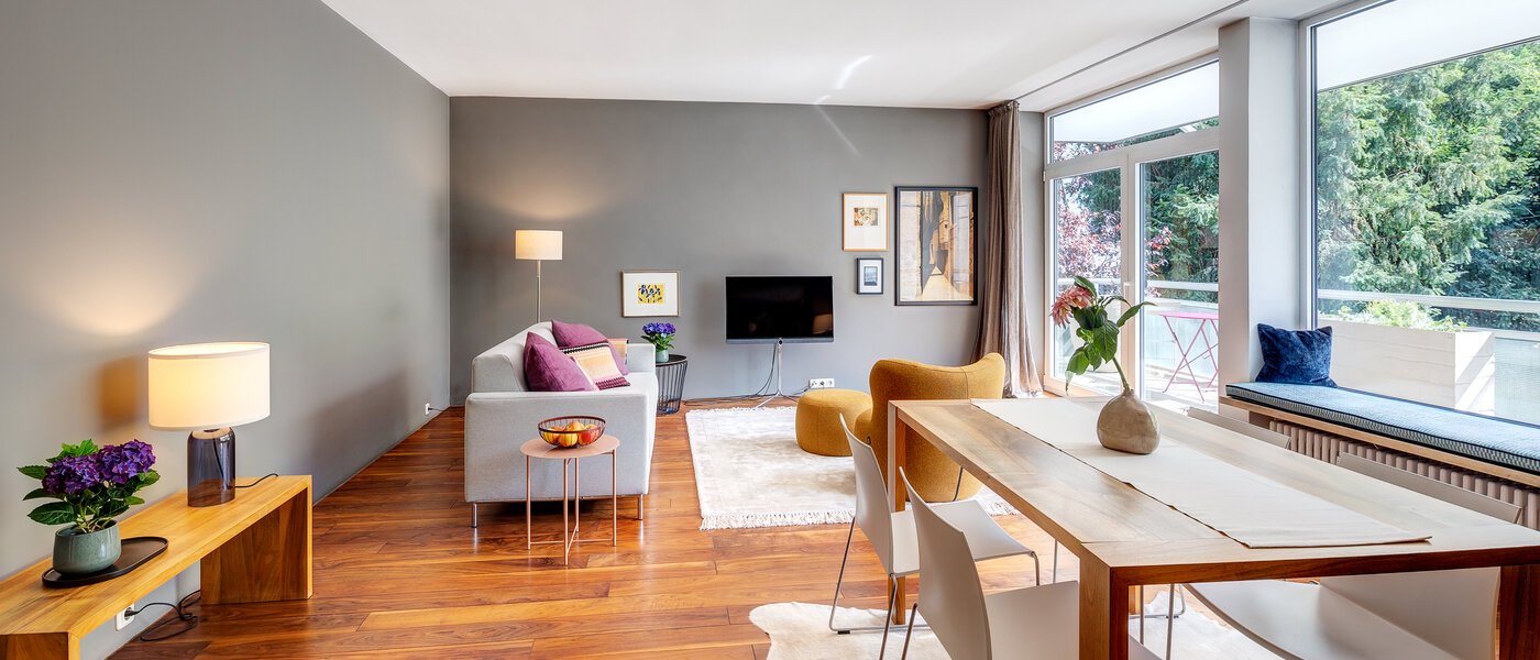 Düz München Altbogenhausen 05 Oturma odası 13633